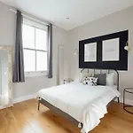 Contemporary & Chic 1 Bedroom Apartment In Honor Oak
